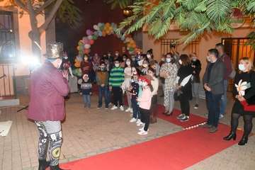 La alcaldesa de Telde alaba el ambiente mágico de la Casa de la Navidad/Francisco Javier Santana y TA.